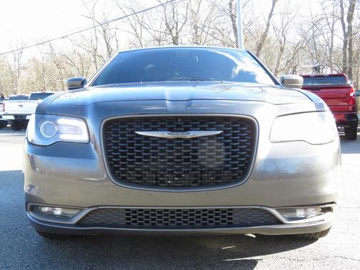 2019 Chrysler 300 S