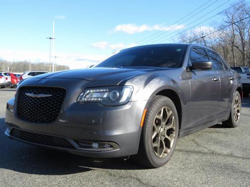 2019 Chrysler 300 S