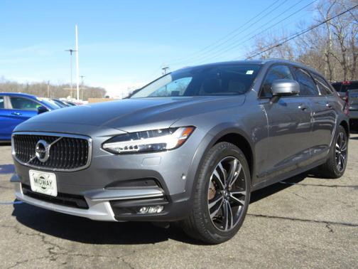 2018 Volvo V90 Cross Country T5