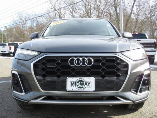 2022 Audi Q5 45 S line Prestige