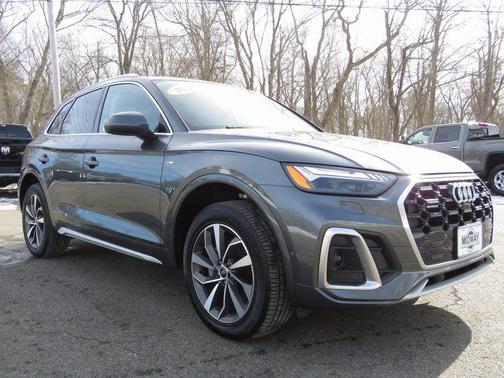 2022 Audi Q5 45 S line Prestige