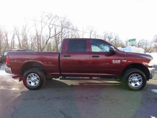 2018 RAM 2500 Tradesman Crew Cab 4x4 6'4' Box