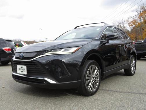 2022 Toyota Venza XLE