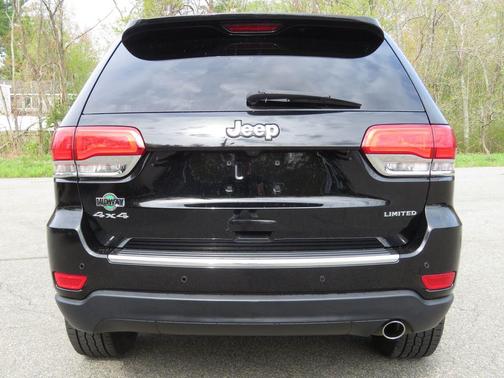 Diamond Black Crystal Pearlcoat 2019 Jeep Grand Cherokee Limited
