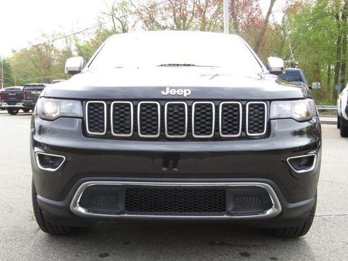Diamond Black Crystal Pearlcoat 2019 Jeep Grand Cherokee Limited