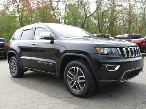 Diamond Black Crystal Pearlcoat 2019 Jeep Grand Cherokee Limited