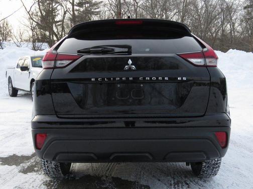 2022 Mitsubishi Eclipse Cross ES