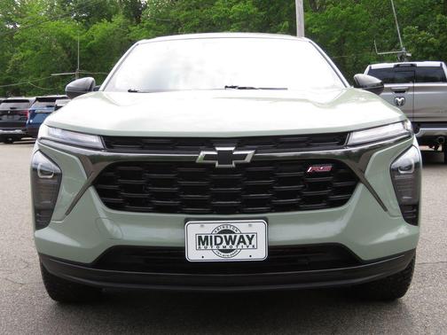 Cacti Green 2024 Chevrolet Trax FWD 1RS