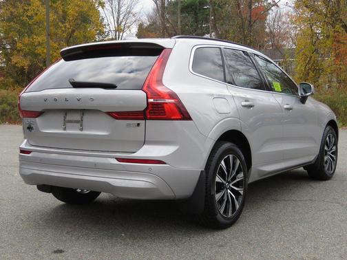 2023 Volvo XC60 B5 Core