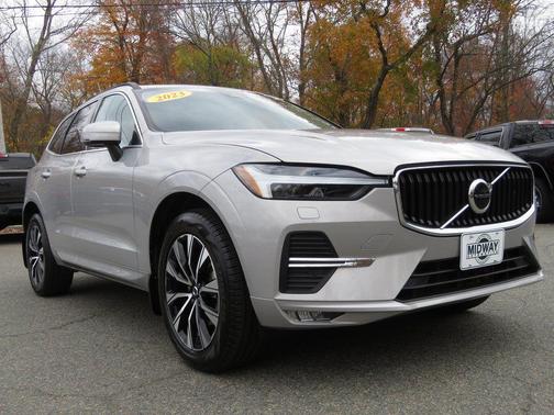 2023 Volvo XC60 B5 Core