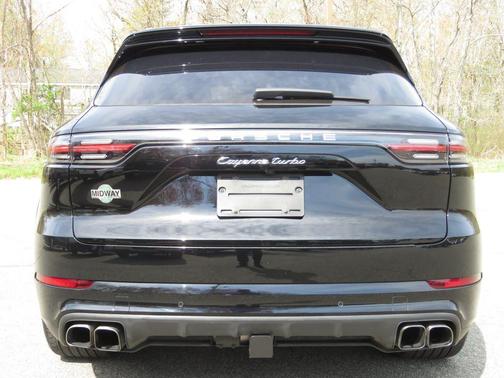 1 2021 Porsche Cayenne Turbo
