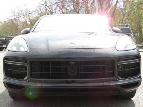 1 2021 Porsche Cayenne Turbo