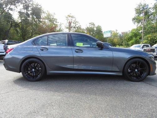 2022 BMW 330 xDrive