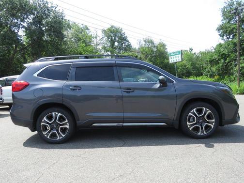 Magnetite Gray Metallic 2023 Subaru Ascent Limited 7-Passenger