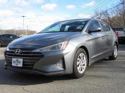2019 Hyundai ELANTRA SE