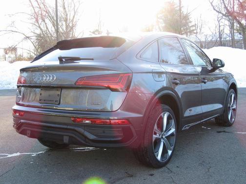 2022 Audi Q5 45 S line Prestige