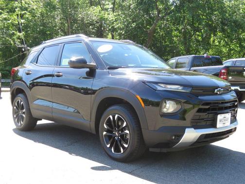 Mosaic Black Metallic 2022 Chevrolet Trailblazer LT