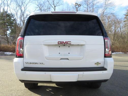 2016 GMC Yukon XL SLT