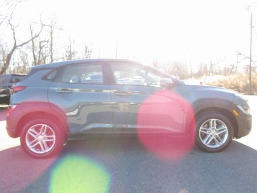 2022 Hyundai KONA SE