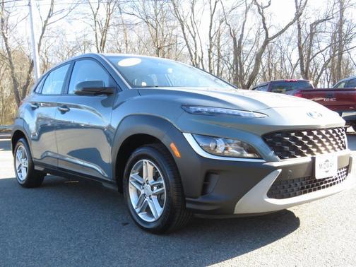 2022 Hyundai KONA SE