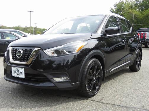 2019 Nissan Kicks SR