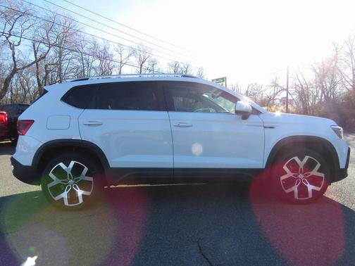 2022 Volkswagen Taos 1.5T SEL