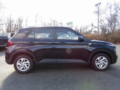 2020 Hyundai VENUE SEL