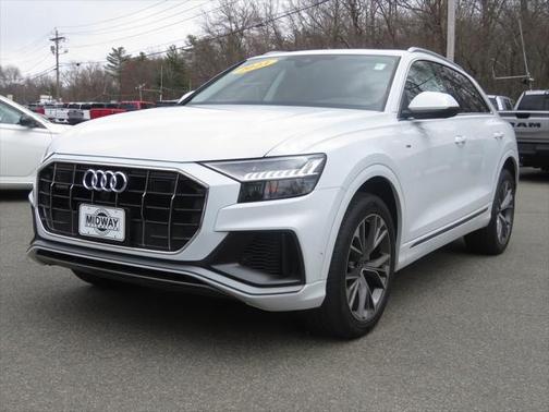 2023 Audi Q8 55 Premium Plus