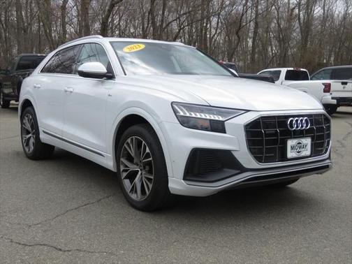 2023 Audi Q8 55 Premium Plus