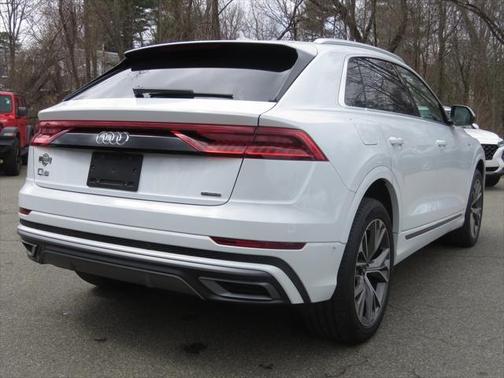 2023 Audi Q8 55 Premium Plus