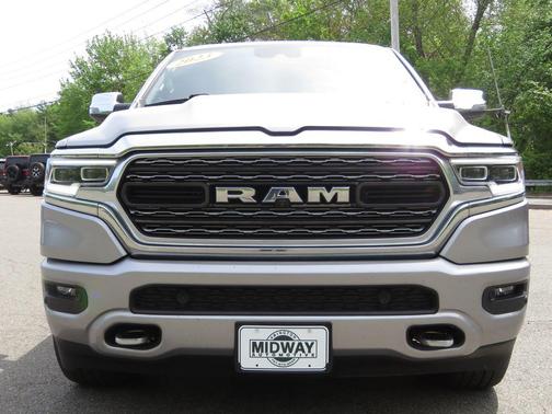 Billet Silver Metallic Clearcoat 2023 RAM 1500 Limited