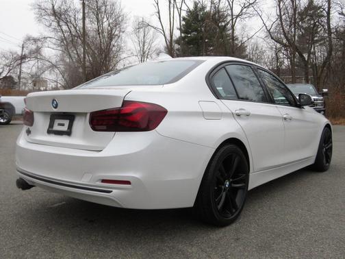 2018 BMW 330 330i