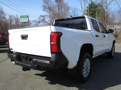 2024 Toyota Tacoma SR