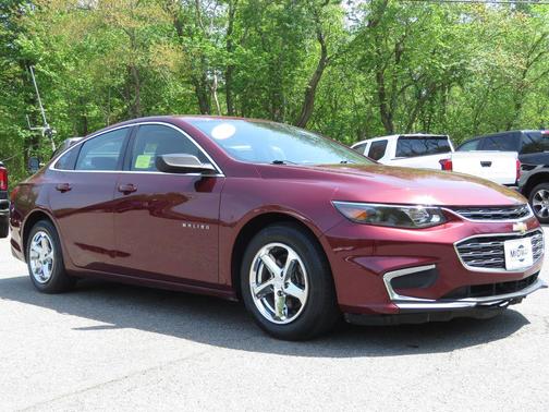 Butte Red Metallic 2016 Chevrolet Malibu LS