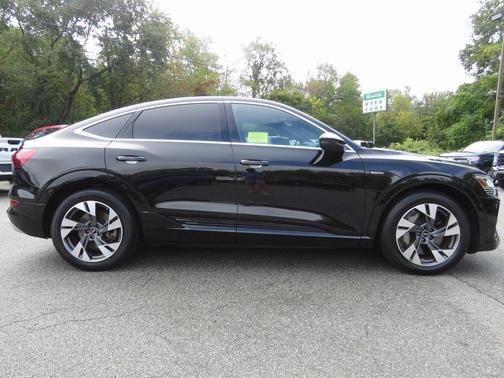 2023 Audi e-tron Sportback S line Premium Plus