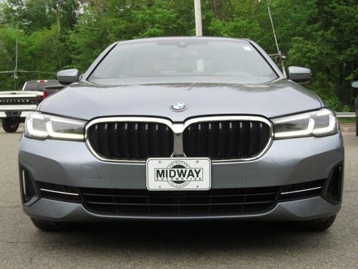Bluestone Metallic 2022 BMW 530 i xDrive