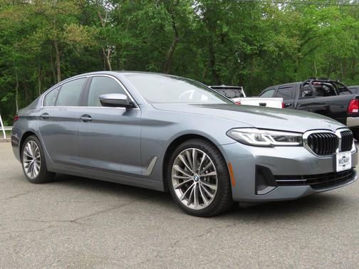 Bluestone Metallic 2022 BMW 530 i xDrive