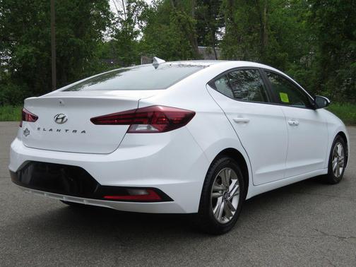 Quartz White Pearl 2019 Hyundai ELANTRA Value Edition