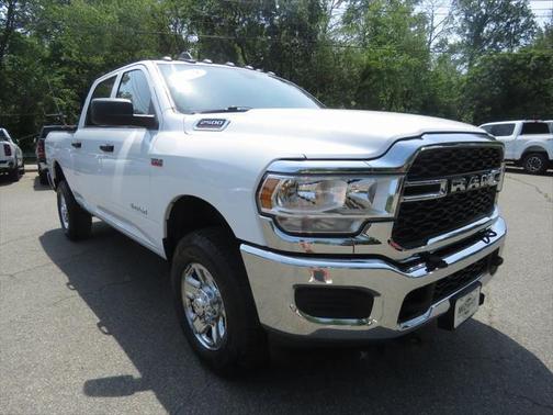 2019 RAM 2500 Tradesman Crew Cab 4x4 6'4' Box
