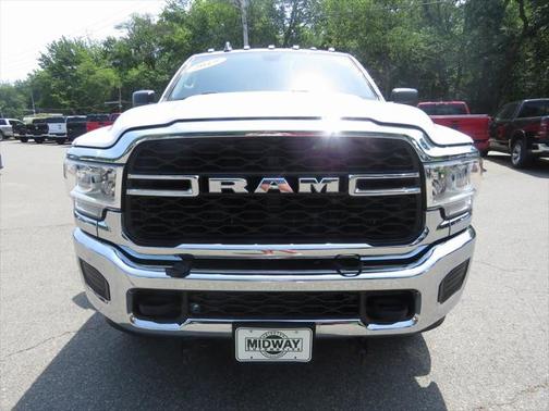 2019 RAM 2500 Tradesman Crew Cab 4x4 6'4' Box