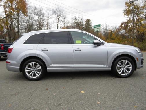 2019 Audi Q7 45 Premium