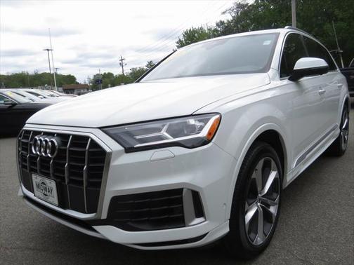 2020 Audi Q7 55 Premium Plus