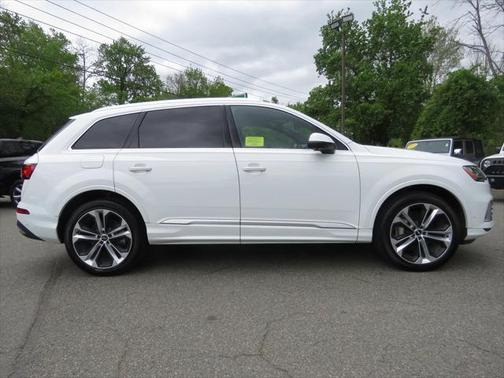 2020 Audi Q7 55 Premium Plus