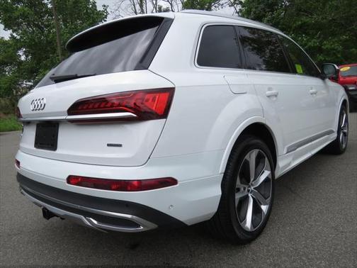 2020 Audi Q7 55 Premium Plus