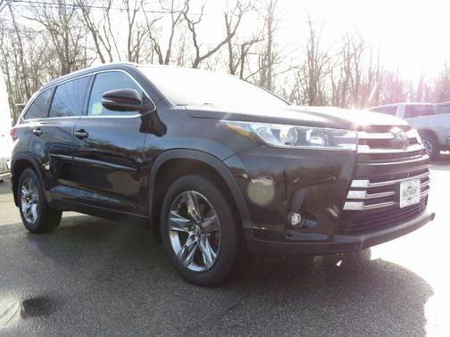2019 Toyota Highlander Limited Platinum