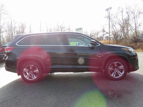 2019 Toyota Highlander Limited Platinum