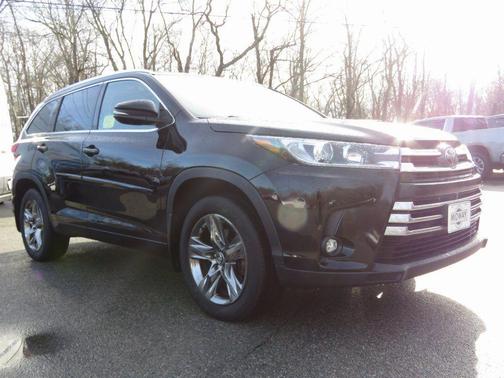 2019 Toyota Highlander Limited Platinum