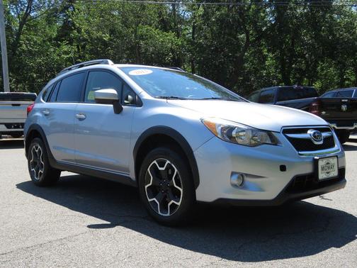 Ice Silver Metallic 2015 Subaru XV Crosstrek 2.0i Premium