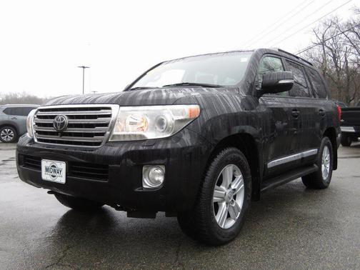 2014 Toyota Land Cruiser Base