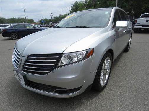2019 Lincoln MKT Standard